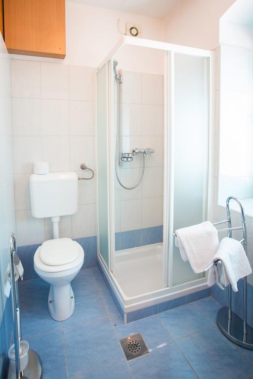 Guest House Gostisce Gacnk V Logu Cerkno Bilik gambar