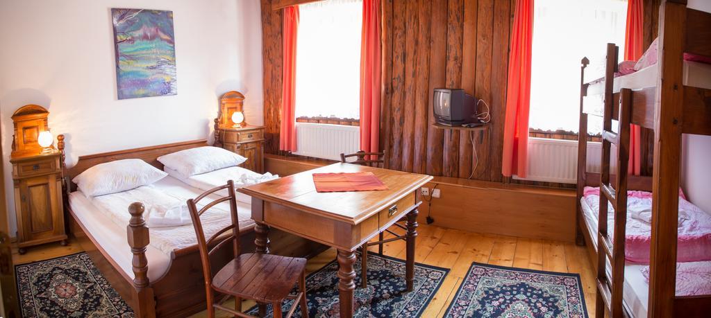 Guest House Gostisce Gacnk V Logu Cerkno Bilik gambar