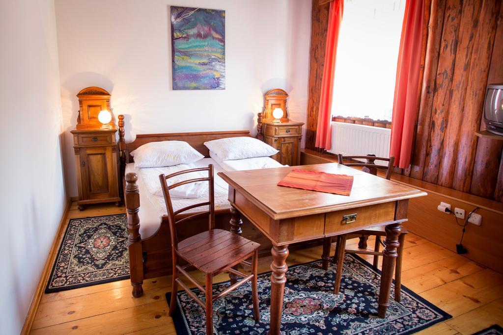 Guest House Gostisce Gacnk V Logu Cerkno Luaran gambar